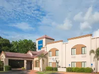 Travelodge by Wyndham Fort Myers Airport Hotels near Publix Super Market at The Shoppes of Fiddlesticks