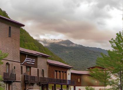 Russian Seasons Lermontov Boutique-Hotel