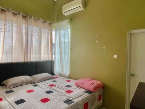 Gerbera 4Br Villa SpringHill Garden Malang