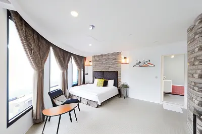 Live in Happiness B&B Hotels in Zhushan Town