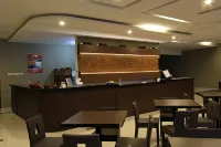 Ommaya Hotel & Resort Hotel di Baki