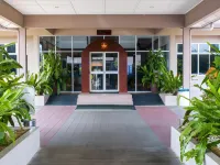 Hotel Seri Malaysia Bagan Lalang Hotels near Sepang Gold Coast