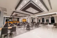 The Proud Hotel Pattaya - parking