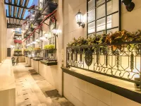 Ashley Sabang Jakarta Hotels near Bank Indonesia
