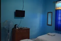 The New Orlinds Guest House Hotel dekat Gereja Baptis Indonesia Watukelir