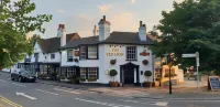 The Red Lion Hotel Hoteles en Denham