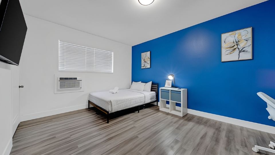 Little Havana Gateway Studio Apt