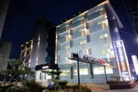Suanbo Spa Hotel Hotels near Chungjuho Lake