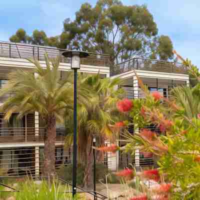 Sowell Family Riviera Hotel Exterior