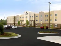 Candlewood Suites Midwest City Hotels in Del City
