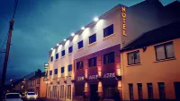 The Valley Hotel & Carriage Gardens Hotels in 