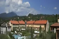 Hotel Caesius Thermae & Spa Resort Hôtels à proximité de : Chiesetta di San Zeno