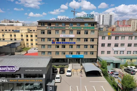 UBPOD-The First of Capsule Hotel in Mongolia Отели в г. Bayanzurkh