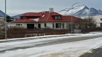 Apotek Guesthouse Hotels near Kiddi’s Workshop