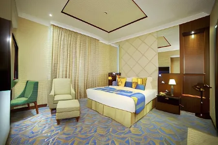 Raviz Center Point Hotel