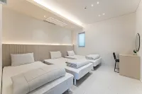 Paju Espacio Pool Villa