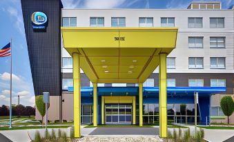 2. 트루 바이 힐튼..