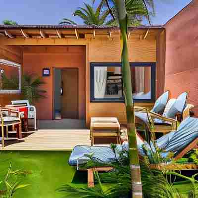 100% Fun Hotel Exterior