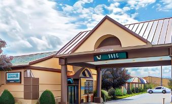 Quality Inn Airport