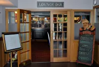 Abbotsford Hotel - bar