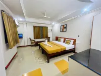 Kalluvalappil Holiday Inn Hotels near Way to Under the bridge