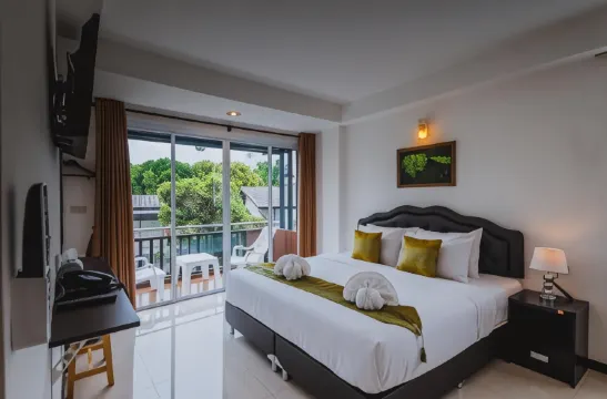 Deluxe Balcony Double Bed