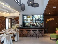 Giraffe Boutique Hotel Hotels near Good Shepherd Convent