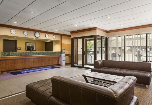 트래블로지 바이 윈덤 케노라