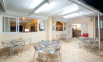 Hostal Anibal - AB Group