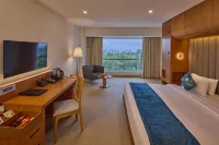 Grand Continent Mahabalipuram A Sarovar Premiere Affiliate Hotel - breakfast