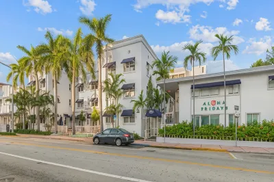 Aloha Fridays Hotel a 