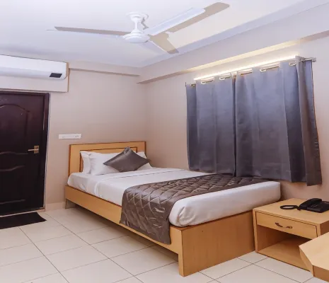 Hotel Vinayaga Tiruppur - พร้อมอาหารเช้า