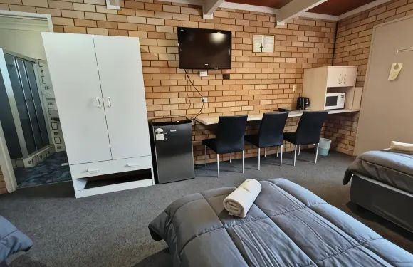 紅酋長汽車旅館