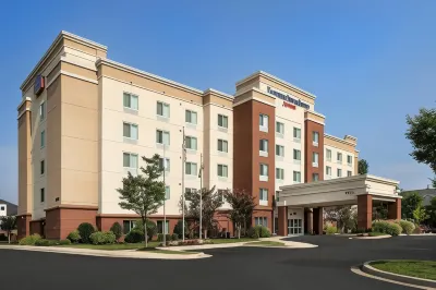 Fairfield Inn & Suites Baltimore BWI Airport Các khách sạn gần BWI Marshall Rail Station