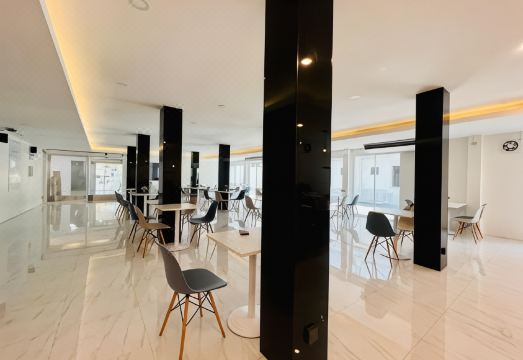 베드 바이 타프라 로비