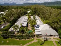 Coral Beach Lodge Hotels in Mossman