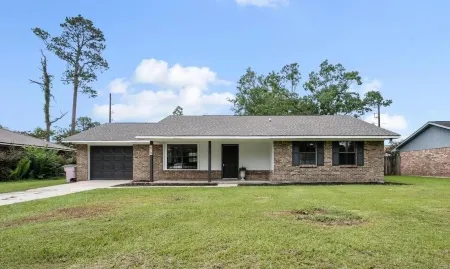 Cute House close to all the action. Отели рядом с достопримечательностью «OWA Parks & Resort»