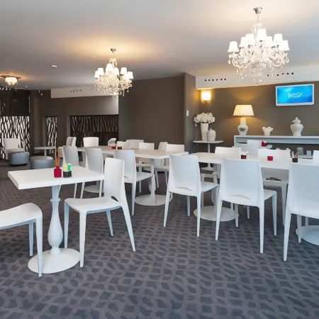 Ténéo Apparthotel Talence - Arthena