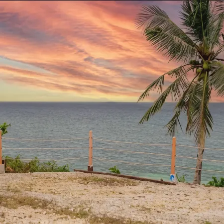 Durhan White Beach Resort  powered by Cocotel