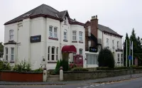 Trivelles Belforte Hotel , Sale, Manchester - M33 2AE - Homestays