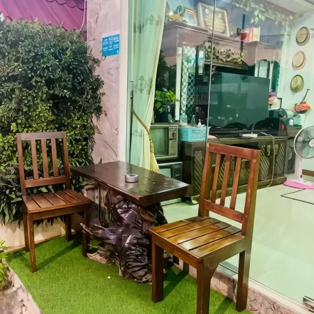 Lanta Grand House