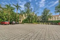 Krushnai Resort - Bãi đậu xe
