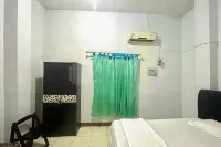 889 Guesthouse RedPartner Hotels in Bantan Timur