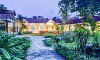 ทรีโบ พรีเมียม บลู เมาน์เทน คันทรี คลับ แอนด์ รีสอร์ท - ที่มีสระว่ายน้ำ