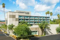 Courtyard Los Angeles Woodland Hills Hotels in Woodland Hills