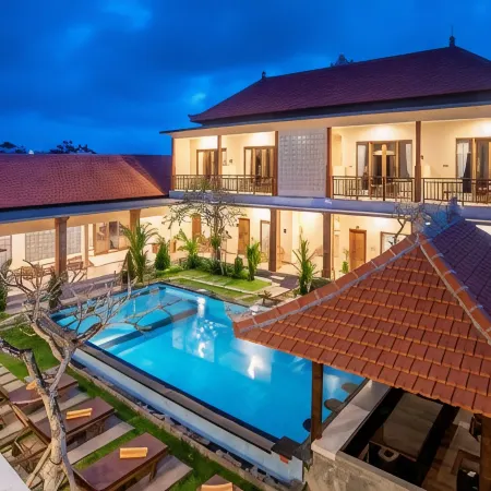 Tom's Inn Pecatu