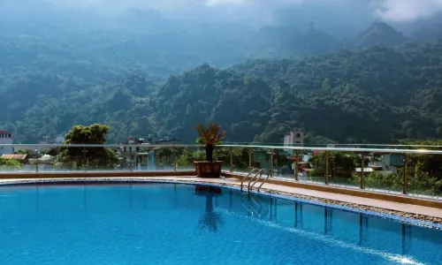 Yen Bien Luxury Hotel