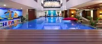 Fame Hotel Sunset Road Kuta Bali - مسبح
