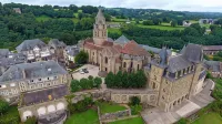 Maison d'hôtes les Jardins Saint Eloi Hotels in Meyrignac-l'Église