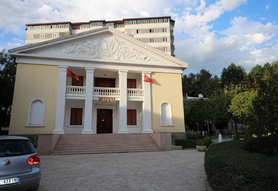 hotel overview picture